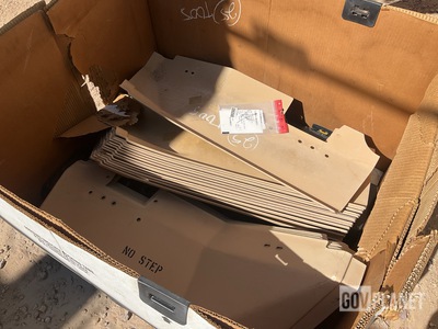 (25) Oshkosh 4276703 Vehicular Fenders