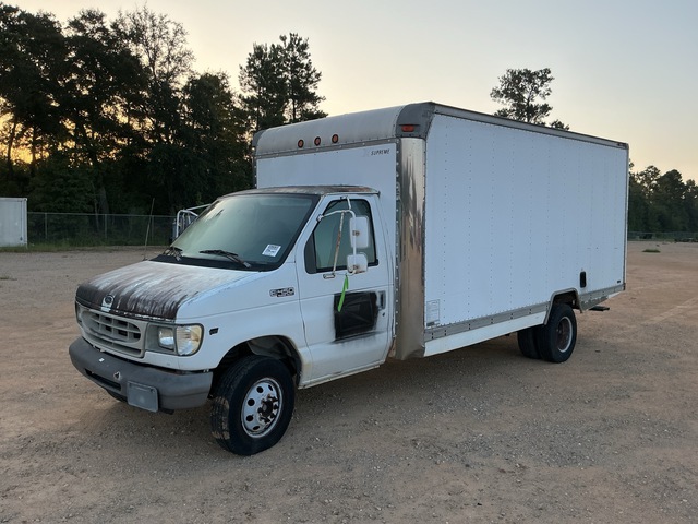 1999 Ford E-450 Cargo Van