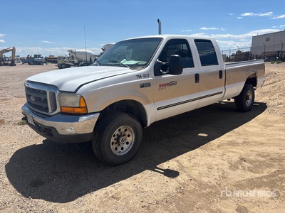2000 Ford F-350 XLT 4x4 Crew Cab Pickup (Inoperable)