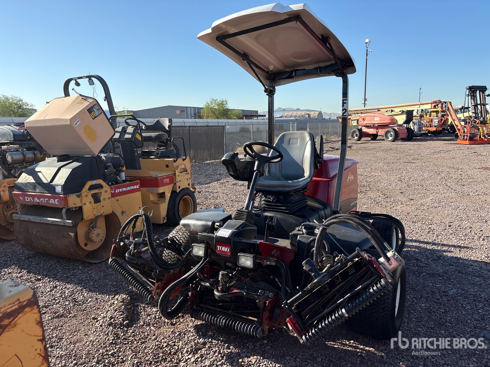 Toro 4x2 Ride-On Cortacesped