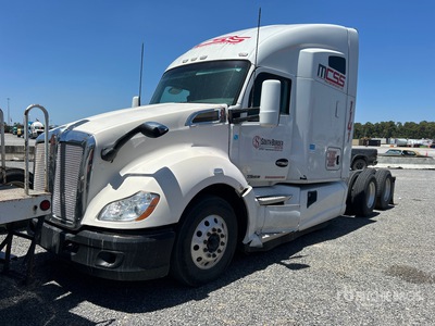 2016 Kenworth T680 6x4 Tracteur routier couchette