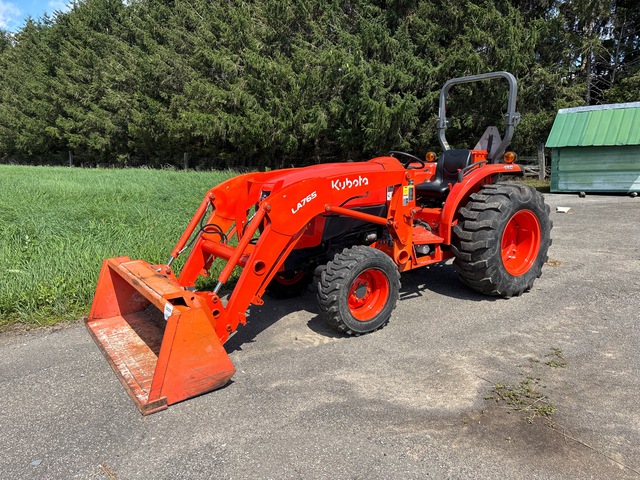 2015 Kubota L4701D 4WD Tractor