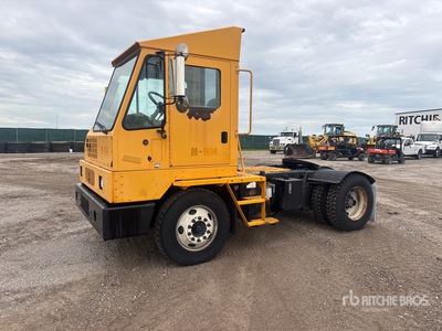 2015 Ottawa 4x2 Spotter Truck