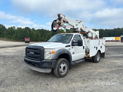 2011 Altec AT37-G 37 ft on 2011 Ford F-550 XL 4x2 Bucket Truck