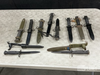 (58) Bayonet Knives w/Scabbards
