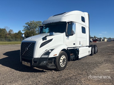 2023 Volvo VNL860 6x4 Sleeper Truck Tractor (Inoperable)