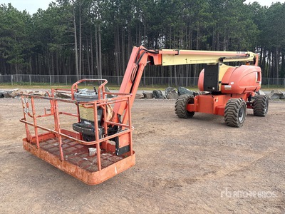 2007 JLG 800AJ 4WD Gasoline Articulating Boom Lift