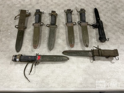 (78) Bayonet Knives w/Scabbards