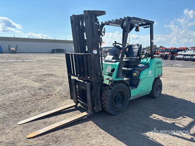 2016 Mitsubishi FG30N 6000 lb Carretilla Elevadora