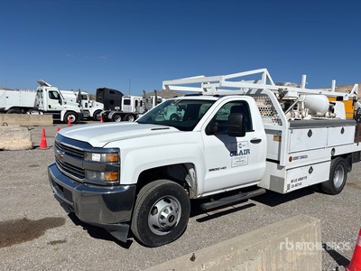 2015 Chevrolet 3500 4x2 Flatbed Truck