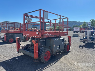 2018 Skyjack SJ6826 RT Dual Fuel Scissor Lift