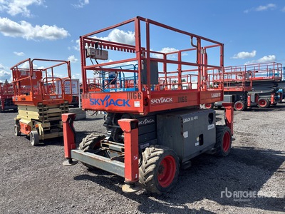2018 Skyjack SJ6826 RT 4x4 Dual Fuel Scissor Lift