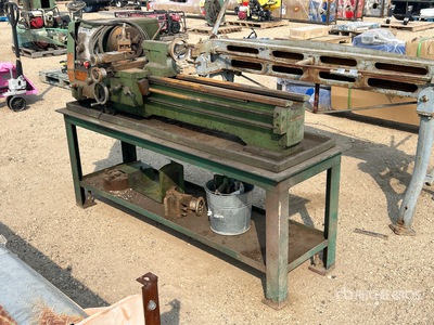 Busy Bee DF-1240G 12 in x 40 in (1.5 in Thick) Metal Lathe