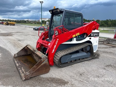 2018 Takeuchi TL12V2 Chargeuse sur rails compacte