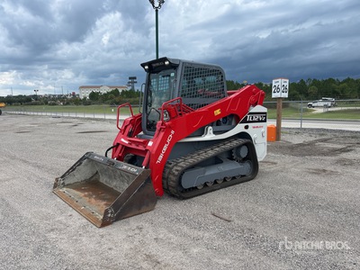 2016 Takeuchi TL12V2 Chargeuse sur rails compacte