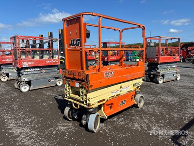 2015 JLG 1930ES Electric Scissor Lift