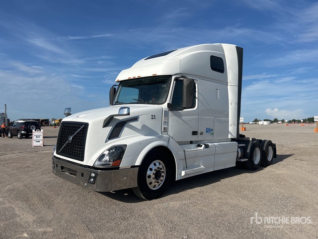 2017 Volvo VNL 6x4 T/A Sleeper Truck Tractor