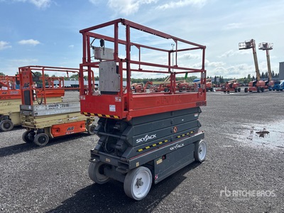 2013 Skyjack SJ3226 Electric Scissor Lift