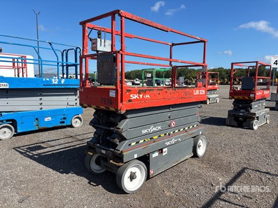 2017 Skyjack SJIII3226 Electric Scissor Lift