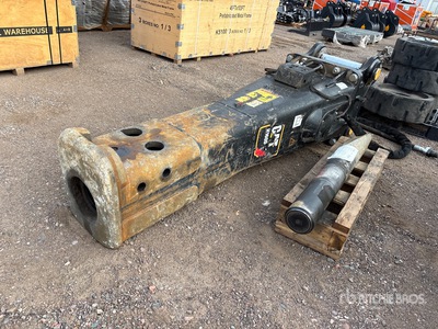 Cat H160D 54 in Hydraulic Breaker