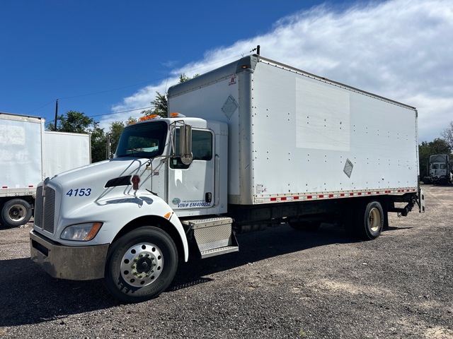 2014 Kenworth T300 4x2 Van Truck 2014 Kenworth T300 4x2 Van Truck
