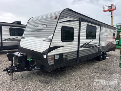 2020 Pioneer RG28 33 ft T/A Travel Trailer