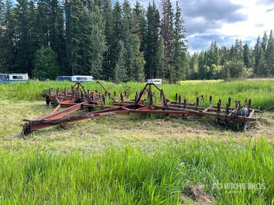 Morris Challenger 32 ft Cultivator (Inoperable)