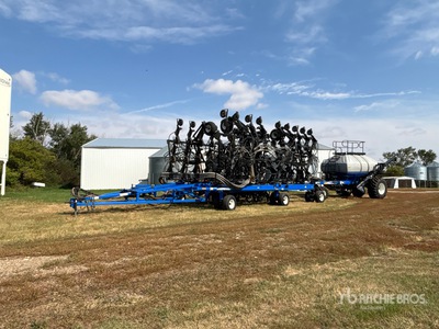 2014 New Holland P2070 70 ft Air Drill