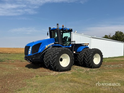 2013 New Holland T9.615 Articulated 4WD Tractor