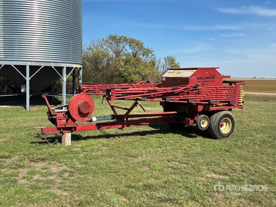 1996 Valmar 245 45 ft Fertilizer Spreader