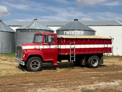 1969 Ford 700 4x2 Grain Truck