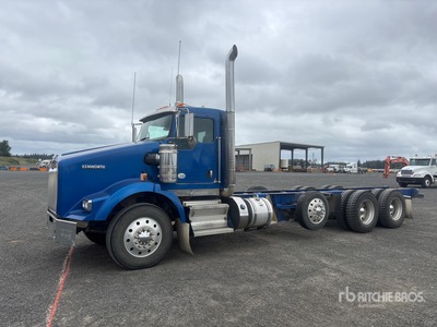 2018 Kenworth T800 8x4 Fahrgestell