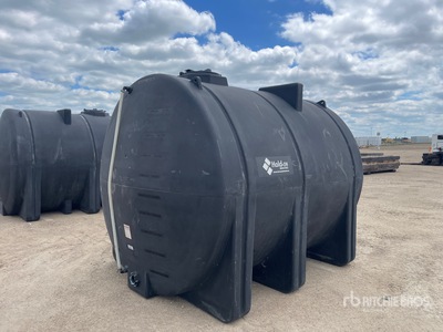 Hold-On 3350 gal Portable Poly Storage Tank