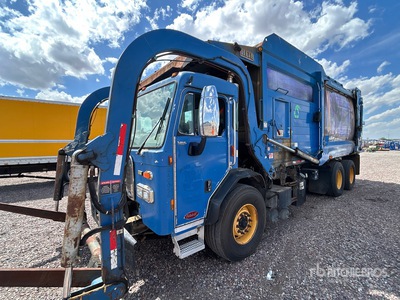 2015 Peterbilt 320 6x4 Front Loader Waste Collection Truck
