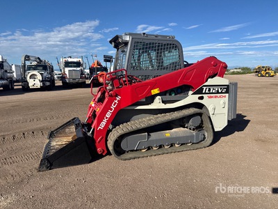 2022 Takeuchi TL12V2 Two-Speed Chargeuse sur rails compacte
