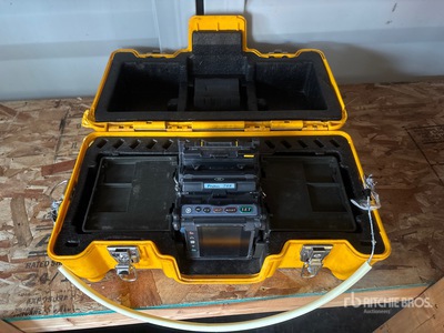 Fujikura 70S Fusion Splicer