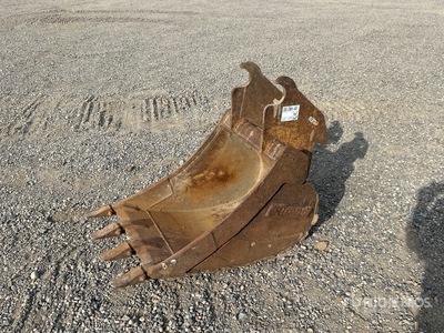 22 in Digging Excavator Bucket