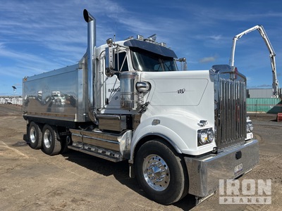 Kenworth T909 6x4 T / A-kiepwagen