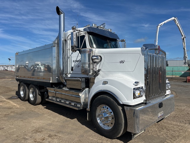 2024 Kenworth T909 6x4 Tipper Truck