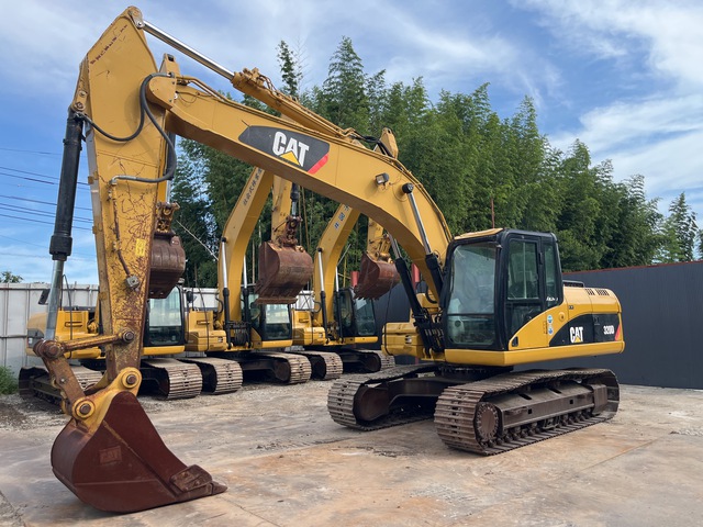 2010 年 Cat 320D Tracked Excavator