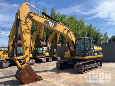 2007 年 Cat 320 D Tracked Excavator