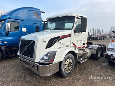2007 Volvo VNL 6x4 Ciągnik siodłowy T/A z kabiną dzienną