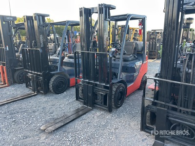 2016 Toyota 8FGU15 2500 lb Pneumatic Tire Forklift