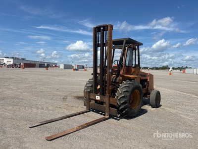 Case 586C 4x2 Chariot élévateur tout terrain