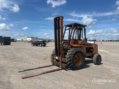 Case 586C 6000 lb 4x2 Wózek widłowy terenowy