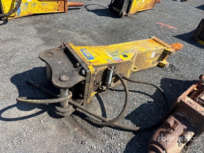 2022 Epiroc MB 1650 96 in Hydraulic Breaker