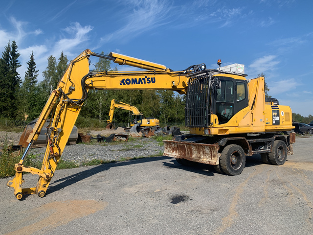 2013 Komatsu PW200-7E0 Wheel Excavator