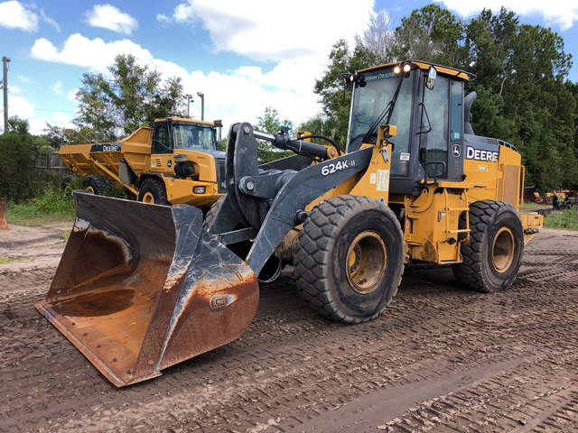 2017 John Deere 624K Wheel Loader