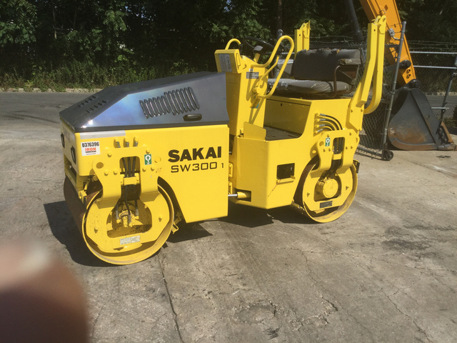 2008 (unverified) Sakai SW300-1 Vibratory Double Drum Roller