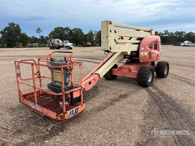 2007 JLG 450A 4WD Piattaforma monobraccio articolata
